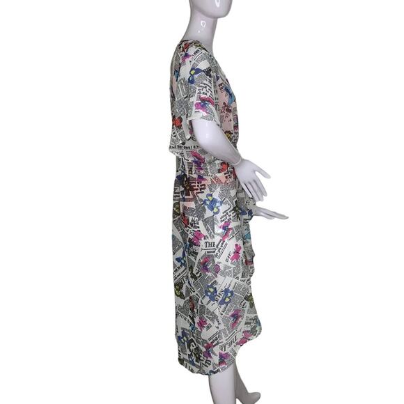 Live 4 Truth Sheer Butterfly and Newspaper Print Coverup Multicolor - Picture 5 of 7